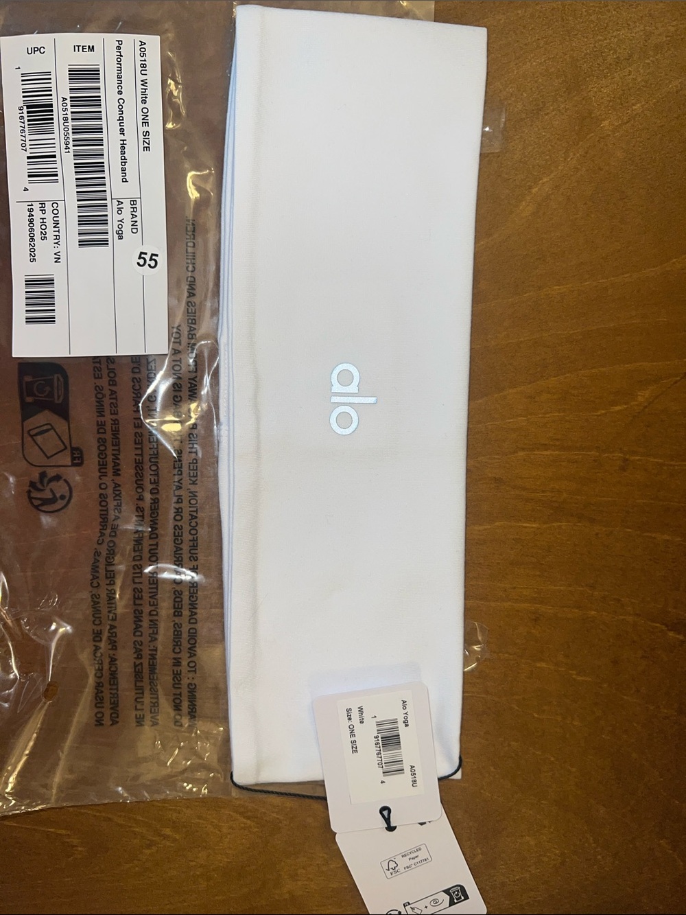 ALO Yoga White Performance Conquer Headband NEW WITH TAGS NWT - Picture 5 of 7